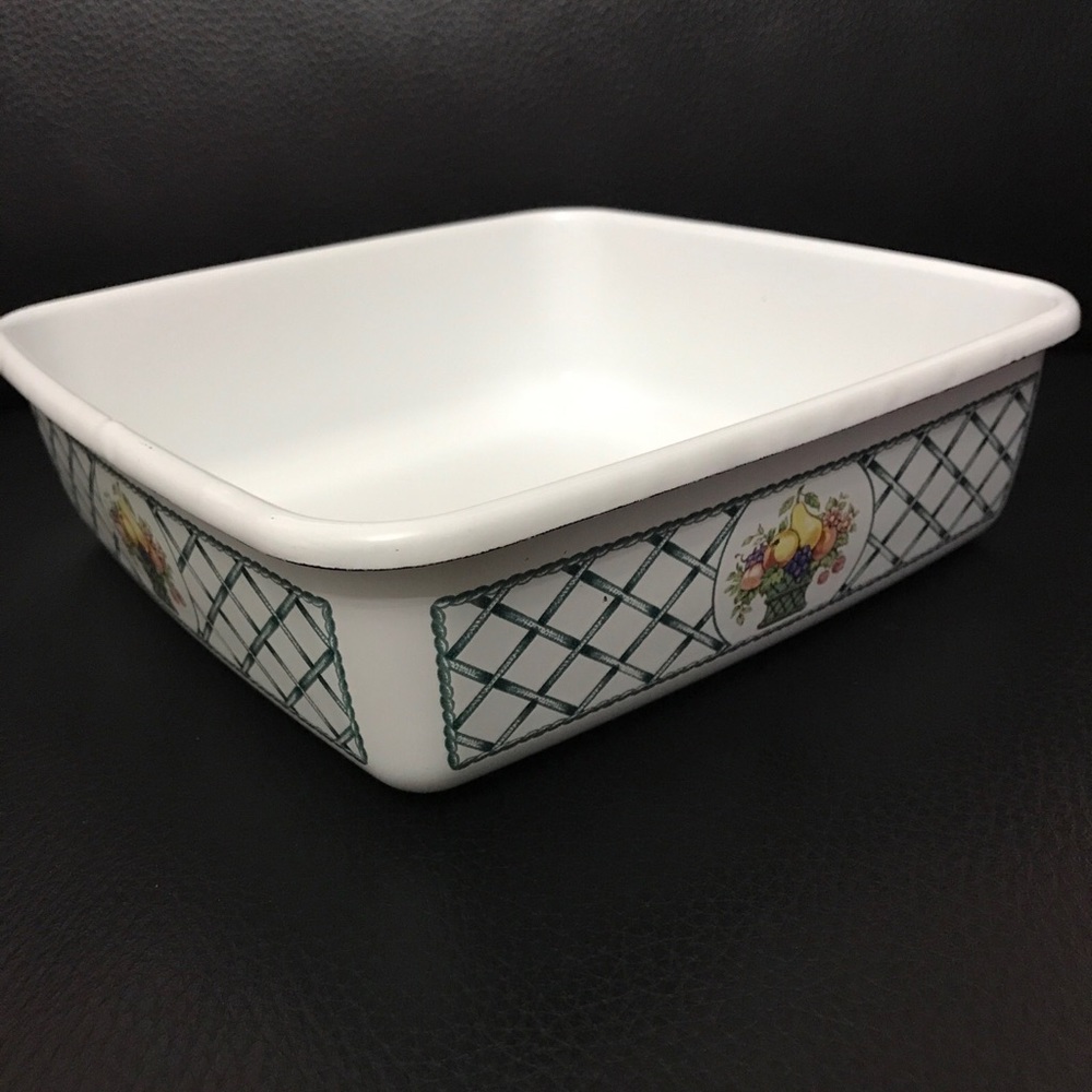 Villeroy Boch metal pan BASKET 8x 8” . Excellent condition!